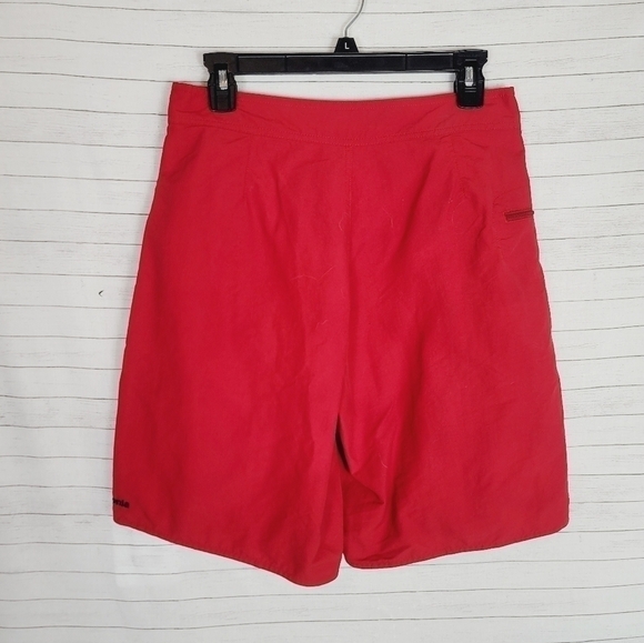 PATAGONIA HYBRID BOARD SHORTS IN RED, SZ 30 - Picture 7 of 9